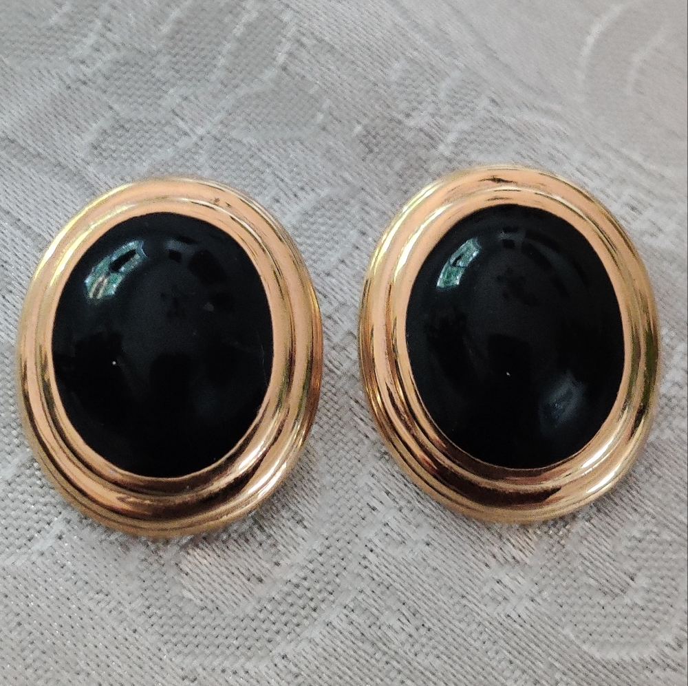 Vintage Nina Ricci Paris Onyx Glass Cabochons Earrings